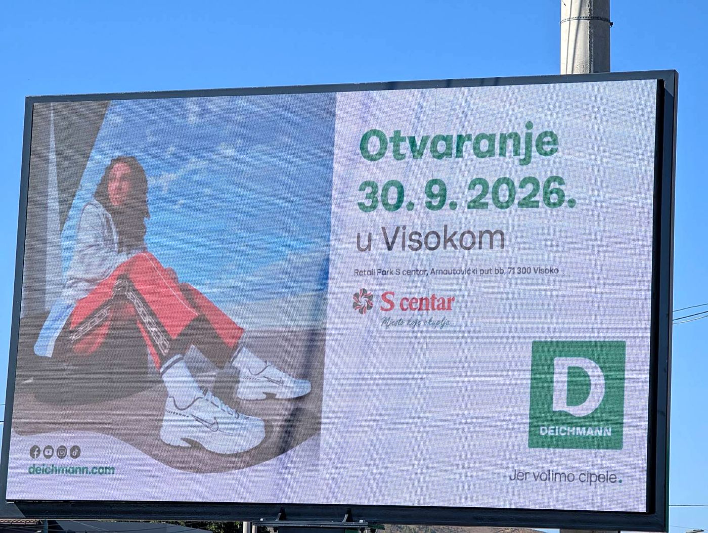 LED ekran na Podlugovima izbliza